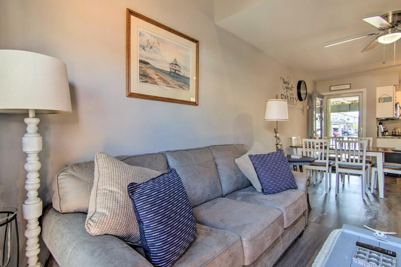 Airy Ocean City Condo On Canal Front With Deck! Exterior foto