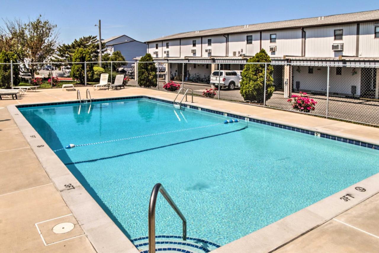 Airy Ocean City Condo On Canal Front With Deck! Exterior foto