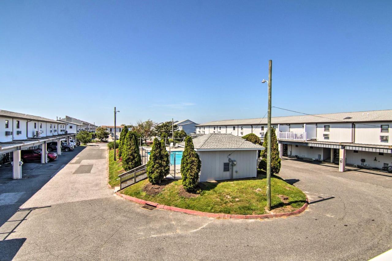 Airy Ocean City Condo On Canal Front With Deck! Exterior foto